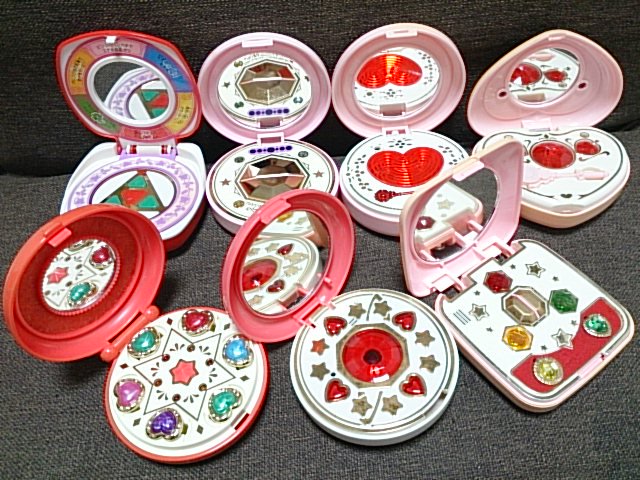 ママは小学4年生 ひみつのコンパクト