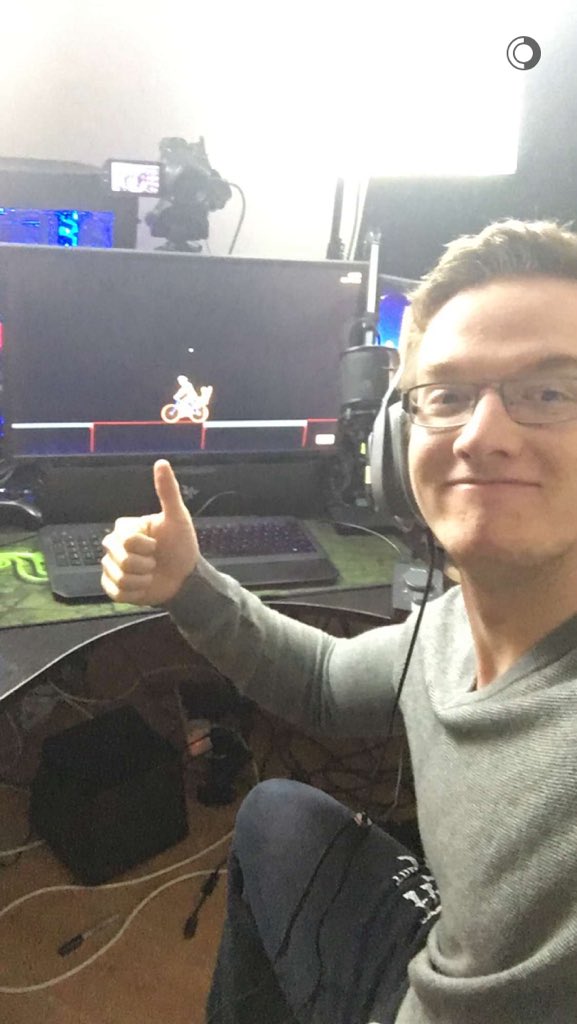 zeroblaz85's tweet photo. @MiniLaddd That smile reminds me of this... #snapchat #mini_ladd https://t.co/VzO5F6fIcF