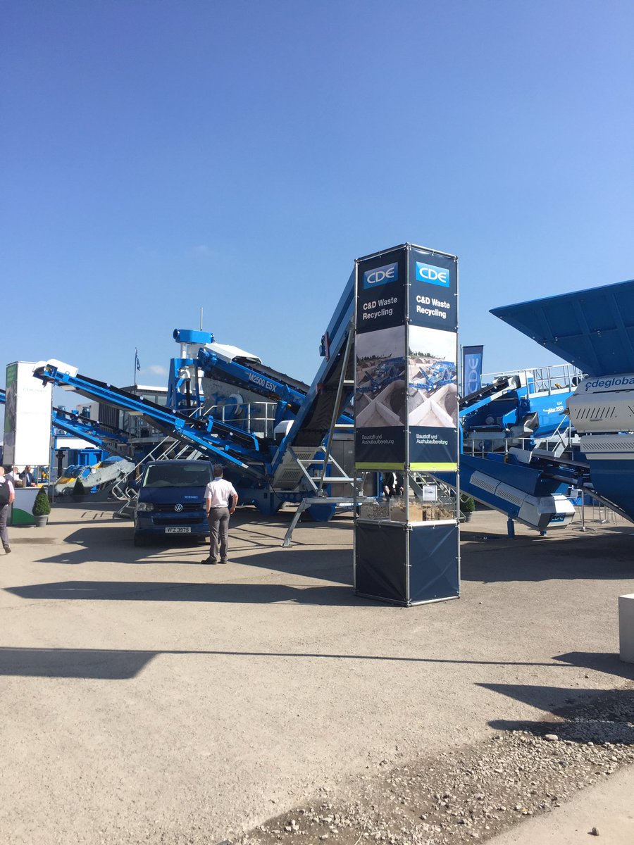 2000engineering's tweet image. Dag 2, Bauma 2016 nog meer bezoekers