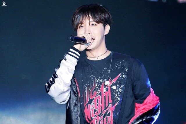 Italian_Kimchi's tweet photo. Buon mercoledì! 💓 https://t.co/umTwXtVYcP