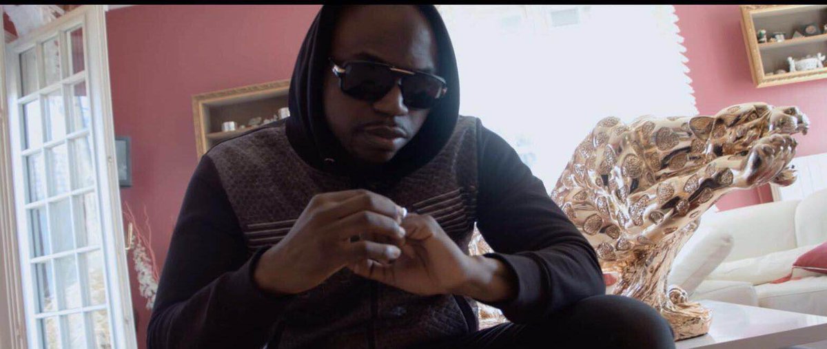 LKAISS's tweet photo. https://t.co/2R0ybeLXOJ
"Qu'ils s'occupent de leurs femelles pas d'nos affaires WOY."
#LKAïSS #WILKIN #RdoubleZmusic https://t.co/xkJCRyLrqd
