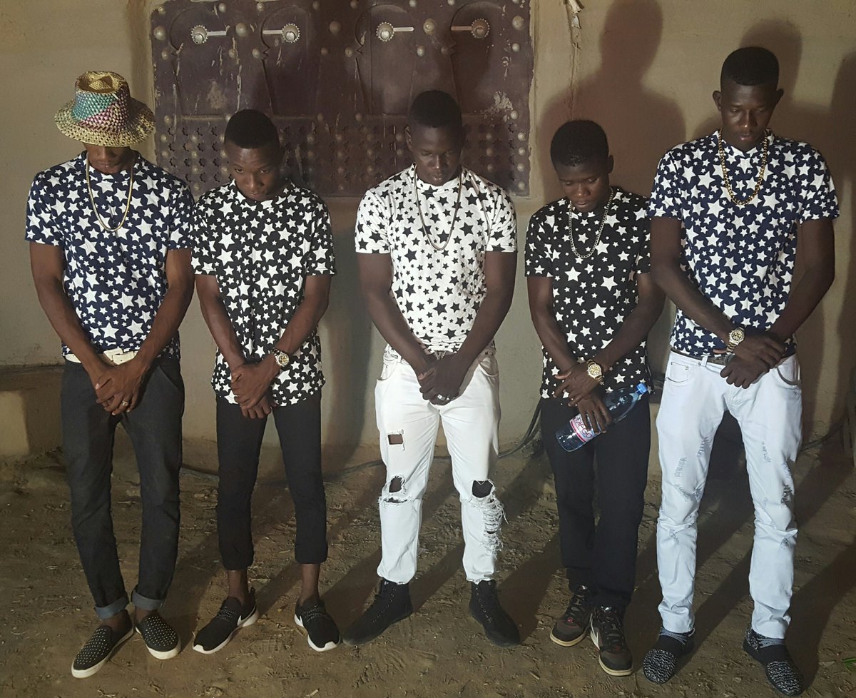 Bcc_Officiel's tweet photo. LK x Renardo x Lil PY x Iss Bill x Gentle Man #5Eagles https://t.co/kUCD7p9uFD