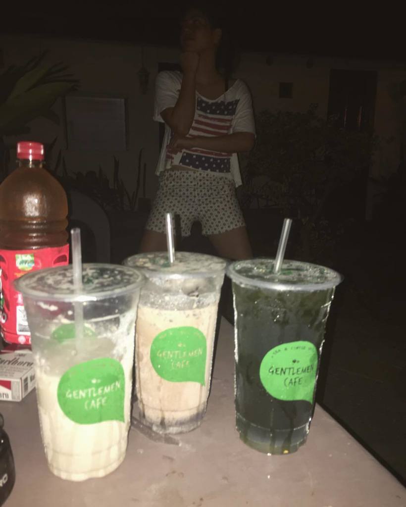 sheenmikko's tweet photo. Hmmmm #milkteatime 😍😍😍 Naay #gangstabitch sa luyo @angel.tagalo 😂😂😂 #milkteaaddict #milktealover #milkteeth #milkte… https://t.co/siPR0QpXsB