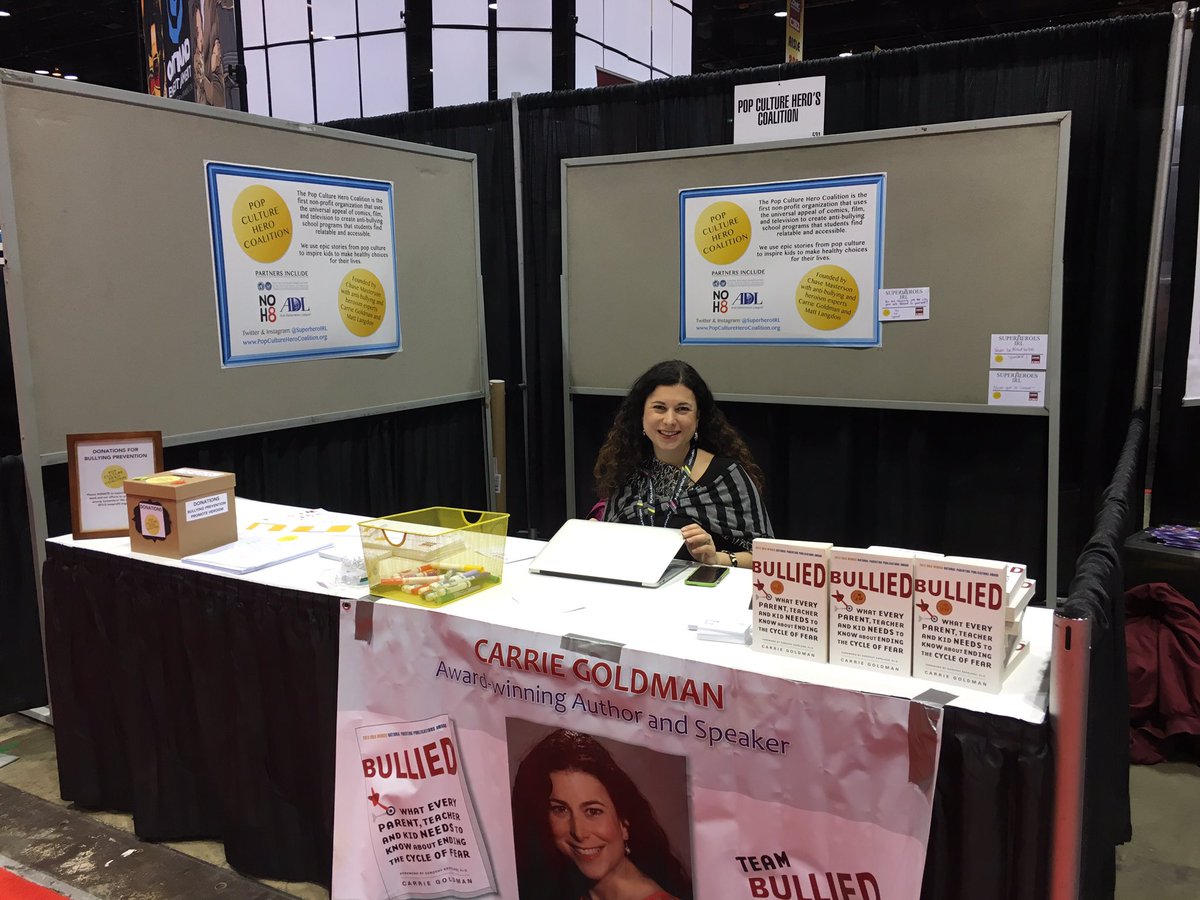 SuperheroIRL's tweet photo. @CarrieMGoldman at #c2e2 #c2e22016 #antibullying #chasemasterson https://t.co/W2O4sNowbw