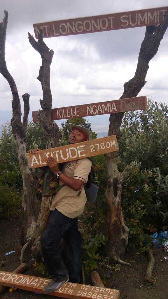 ChinkuTravels's tweet photo. Where can you find such beautiful destinations in the world? Only in Kenya #HiddenKenyanGems #KenyaIsBestKnownFor https://t.co/R3wJAn9Syy
