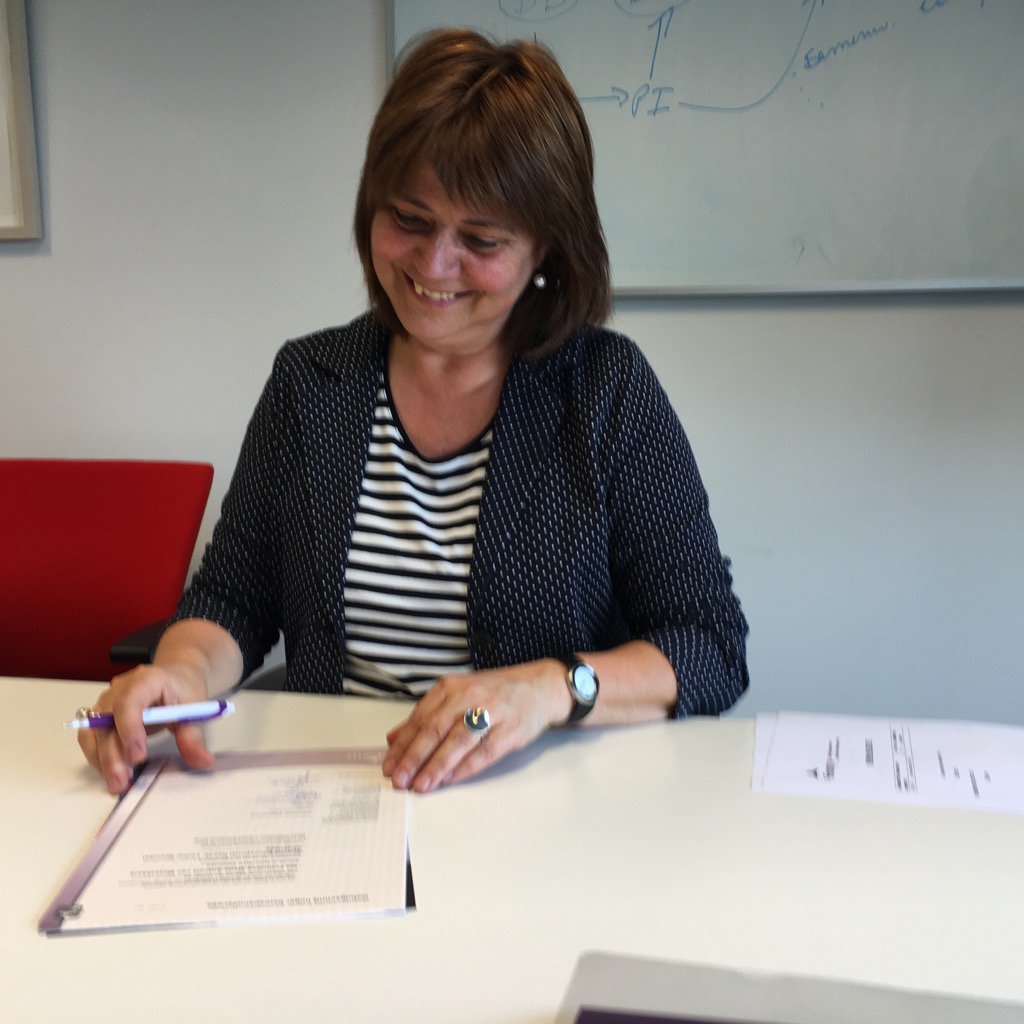 MargreetVerbunt's tweet photo. Eigen Fontysdocent met een prachtige Master SEN. https://t.co/izOjNR0MaI
