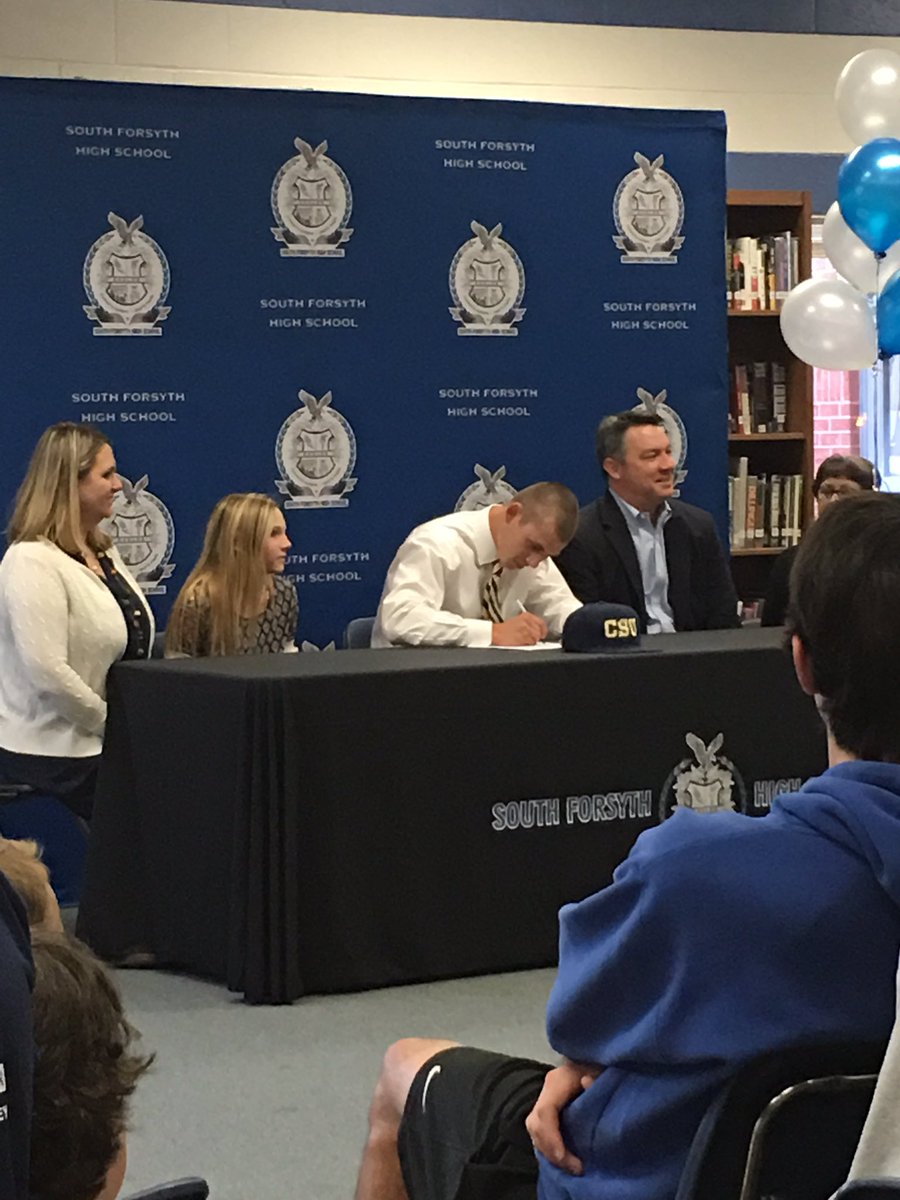 SoFoNation's tweet photo. Congratulations to @AlexAndronica with his signing to Charleston Southern!!!!!  #sofopride #southstrong https://t.co/l42lTmeesL