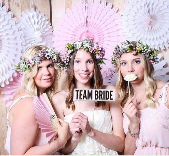 bycatalfo's tweet photo. Book your bridesmaid #FittingParty today to design your dream #bridesmaiddresses in a perfect fit! 👗✂️ https://t.co/STmXlDFTVo