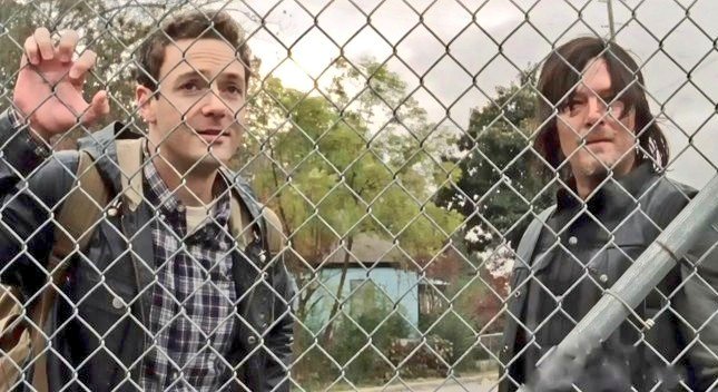 TWD_Lostie's tweet photo. I've just had not enough adventures of these 2 together please #NotDaryl! #NotAaron! 🙏#TeamDaryl #DarylDixon #Aaron https://t.co/ha9RjHU3Uc