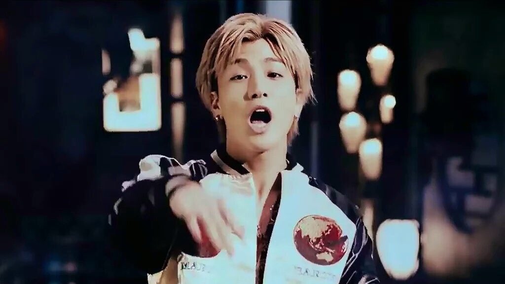 Eg Sur Twitter Feel So Alive の時の岩ちゃんｶｯｺｲｲ 三代目ファンの人rt 岩ちゃん好きな人rt Feel So Alive 好きな人rt T Co Niwzm1hojl