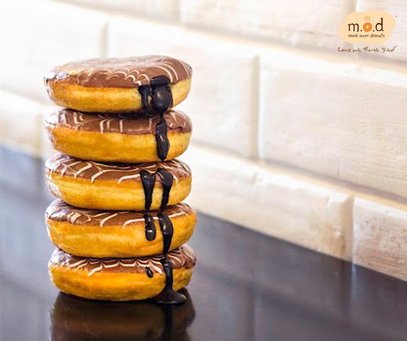 MadOverDonuts's tweet photo. Take the donut tower challenge, how many #donuts can you finish in 5 minutes? https://t.co/QNq6sNdI56