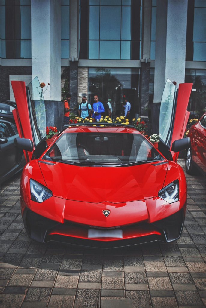 AmazingCarPics_'s tweet photo. Red looks so good💯❤️ https://t.co/RRnQMI1apC