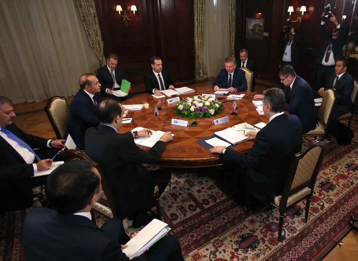 MedvedevRussia tweet picture