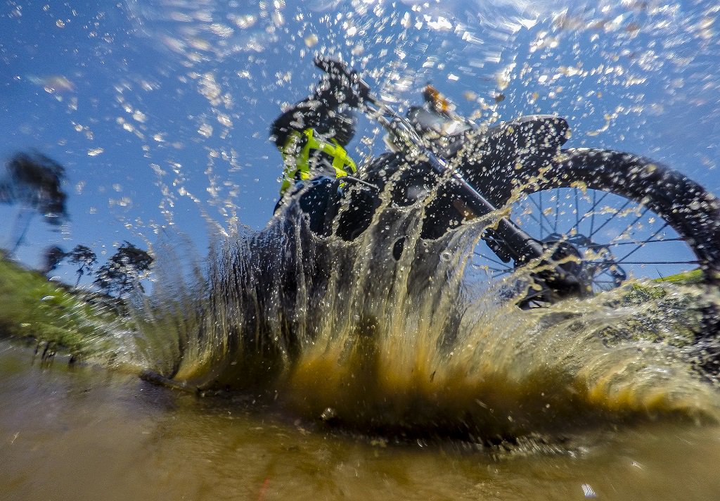 Knallen in Kenia met de Kibo: ow.ly/10BIQV <a href="/KoneksieBV/">Koneksie</a> via <a href="/Grensverleggrs/">Grensverleggers</a>