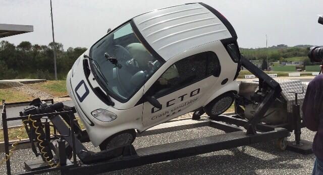 OctoTelematics's tweet photo. #CrashSimulator How difficult is to get out of an upside-down car? #octomediaday https://t.co/nac6ZO5ufi