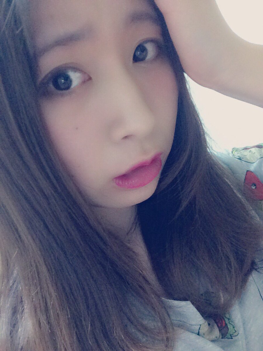 XfOf3's tweet photo. ファッション、メイク好きな人なかよくしましょおおお

#お洒落さんと繋がりたい 
#古着好きな人と繋がりたい 
#ぺこガール 
#原宿系 
#1mmでもいいなと思ったらRT https://t.co/4mqhEoZzXf