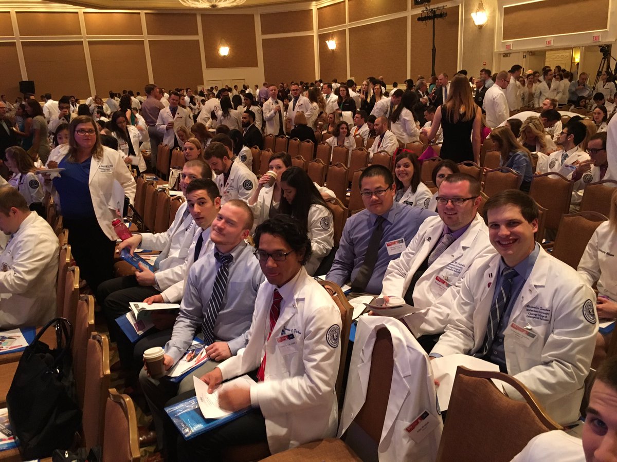CCOM_SOMA's tweet photo. Some of our CCOM SOMA members getting ready at the AOA Student briefing! #DOday #CCOM  #SOMA https://t.co/qtptv4kMUm