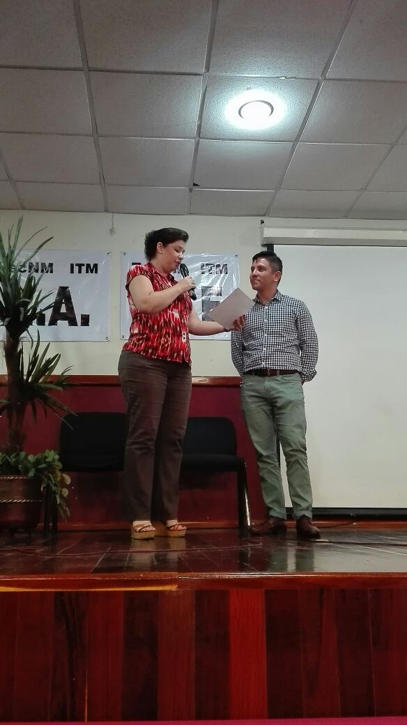 AbnerMtzC's tweet photo. Felicidades al @igeyucatan por el evento de ayer, con el fin de promover el emprendimiento en los estudiantes. https://t.co/eOzNRO37XF