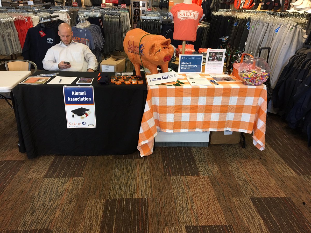 SalemStateGives's tweet image. Seniors be sure to stop by our tables while you pick up your cap &amp;amp; gowns @ the bookstore !