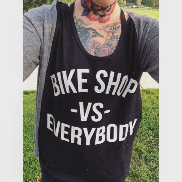 QualityBike's tweet photo. #Repost @callienotkelly
Awful photo, amazing shirt. Inquire: @downtownbikes #cardoruleseverythingaroundme #bikesh… https://t.co/4zPYJ30L6F