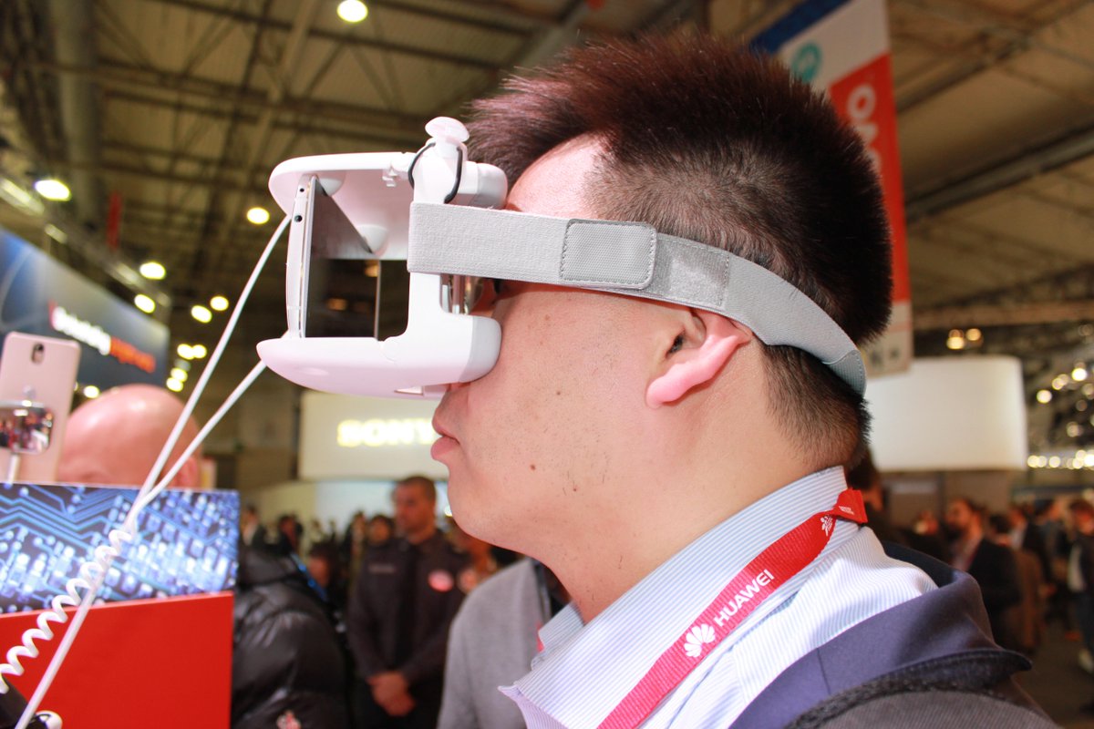 PoweredbyOWC's tweet photo. It's a profitable time to be invested in #VR! @VentureBeat #NewerTech https://t.co/ynV1SGkfb0