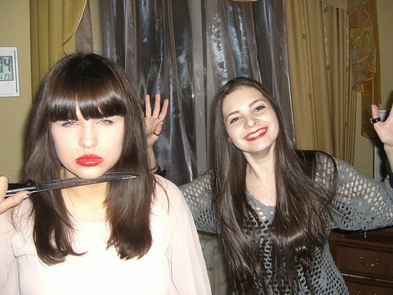 ChristinaSemkiv's tweet photo. зашла в тви, чтобы посвятить этот постик @MarySkachkova 
люблю Машку и, видимо, также сильно, как ножи)))))))) https://t.co/Ia8e6RjRU2
