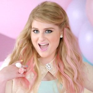 PrekasoSbc's tweet photo. @BreakoutNET. Judul lagu coaching clinicnya All about that bass by meghan trainor #BreakoutNETKarir https://t.co/1AxzoOrmLW