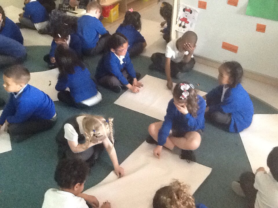 Walnut_Foxfield's tweet photo. @foxfield - Expressing ourselves through art and music - with Art Emma. https://t.co/BT4fJb77Il