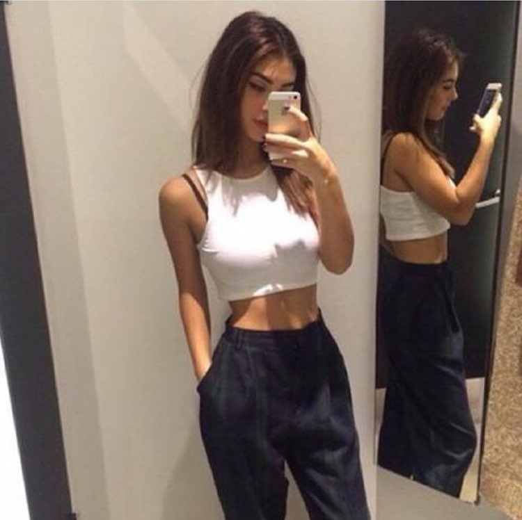 baddoutfits's tweet photo. https://t.co/BSVMqnLkWp