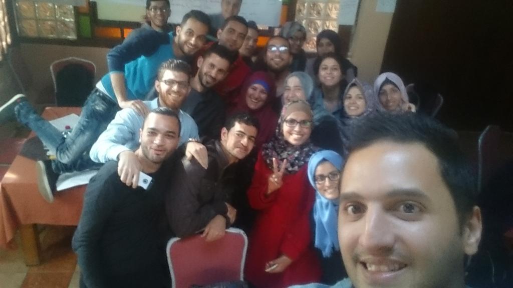mohammedsaman's tweet photo. #Gazadigital
Gaza digital phase 2... Just when you get a selfie 😊 https://t.co/R1otLF9pjL
