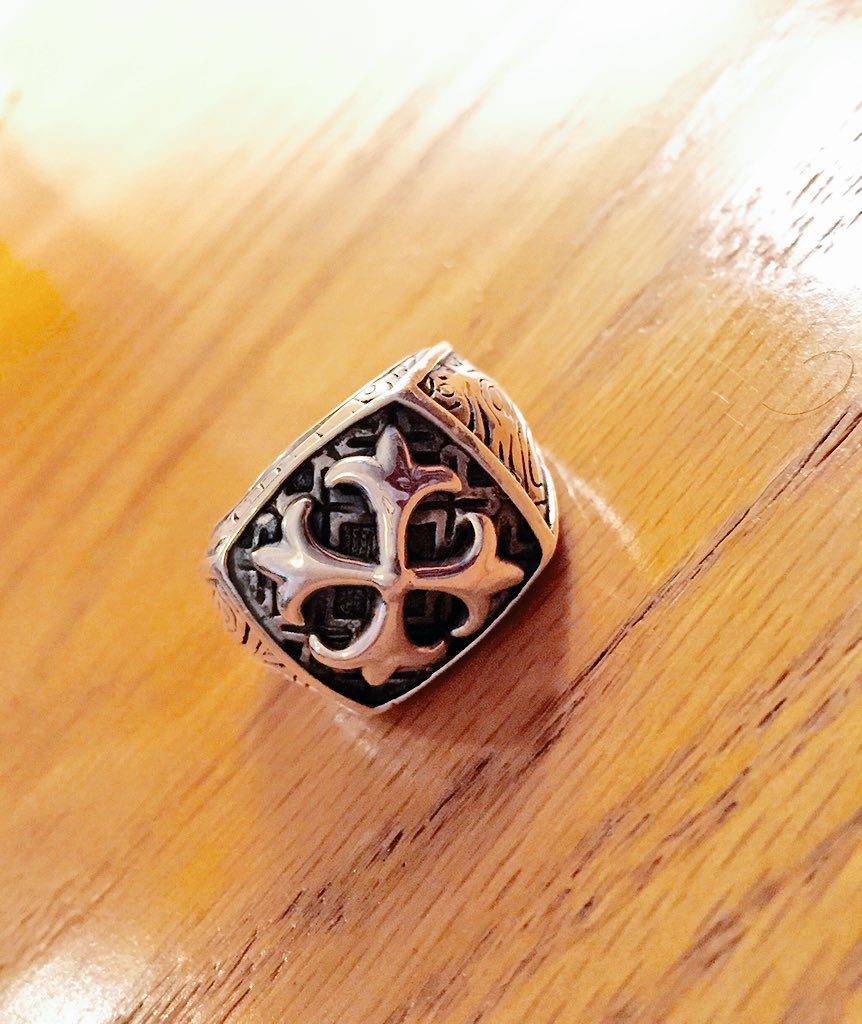 patrickhere's tweet photo. Today wearing my #HisWorldCollection ring by #JoePacetti Love their pieces #jewelry #accessories #PatrickHazlewood https://t.co/imol5XUPxP
