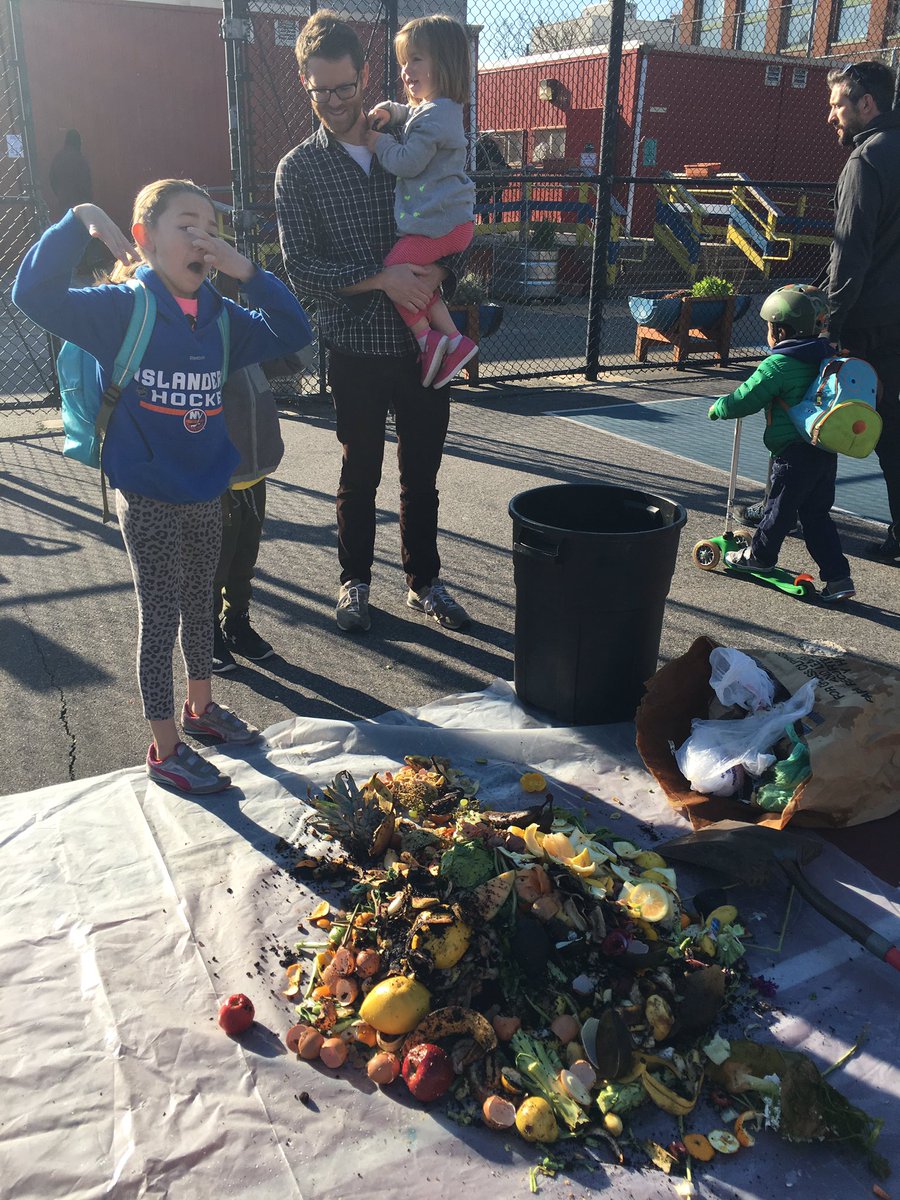lizzardwallace's tweet photo. @PS32Brooklyn #compostchallenge is on: gather more in a wk than #farmerfred weighs & 1 homeworkfree nite schoolwide https://t.co/xJzHPIDrXf