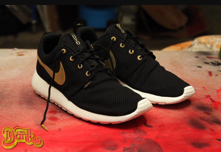 Colby85334943's tweet photo. The shoes are sweet https://t.co/j2JSalyopL