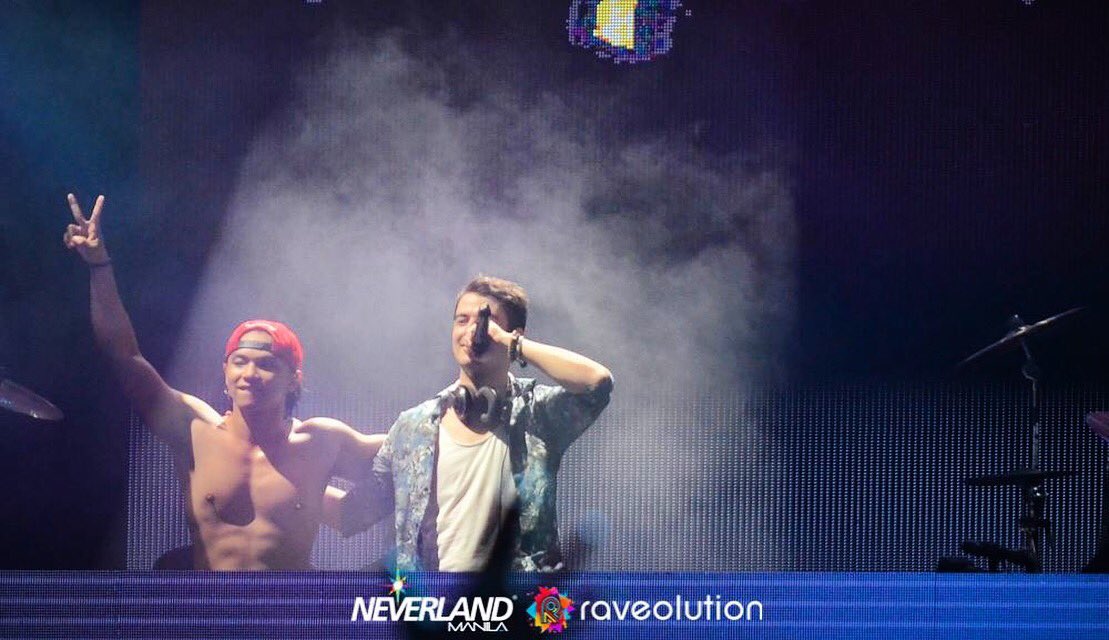 IamVictorPring's tweet image. @neverlandmanila X @raveolutionph w @callumdavid1 #NeverLandManila #RaveolutionPH #MitchellNessPH #The_SneakPEEK