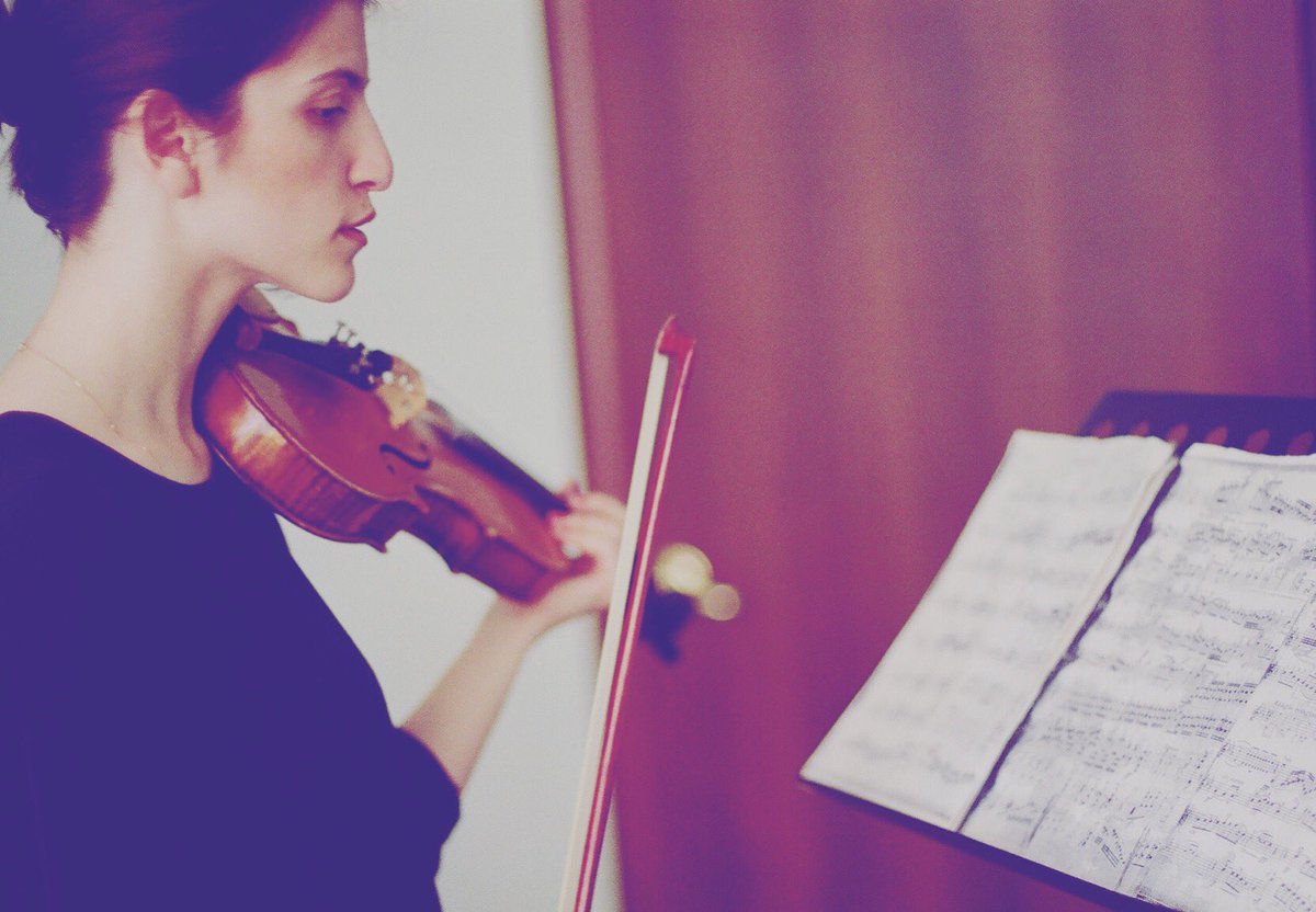 STORYHIVE's tweet image. From country to classical, every genre needs a fresh video. Tell musicians in your life about our $10k grants. #stmv