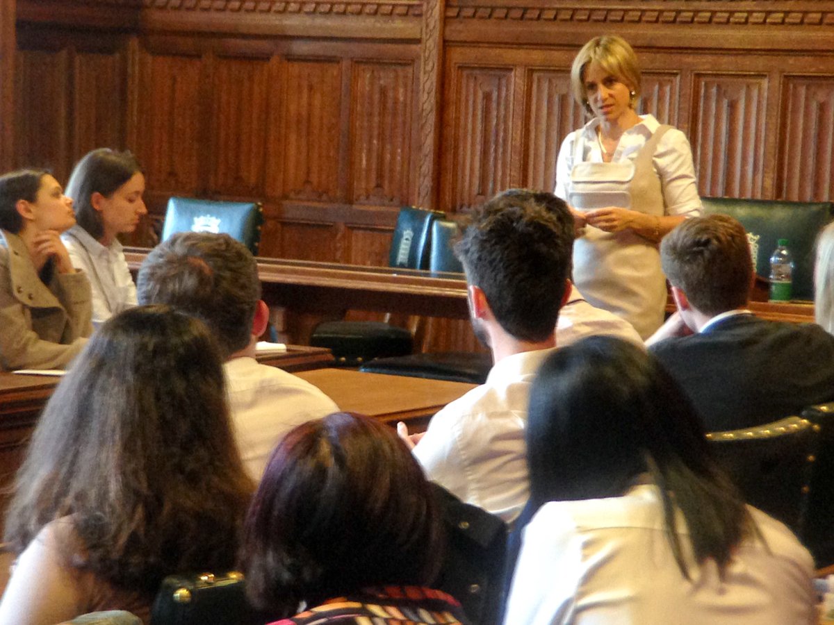 spikefodder's tweet photo. Superb #jusldn session. Emily @maitlis asks @sheffjournalism students to consider ethics of the Whittingdale story https://t.co/l230r1WcBk