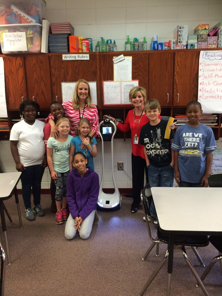KBSknights's tweet photo. KBS welcomes new 3rd grade virtual student visitor @vgocom @ronnie_shipman @Kbs3rdGrade #technologyisamazing https://t.co/rj50BjZVQW