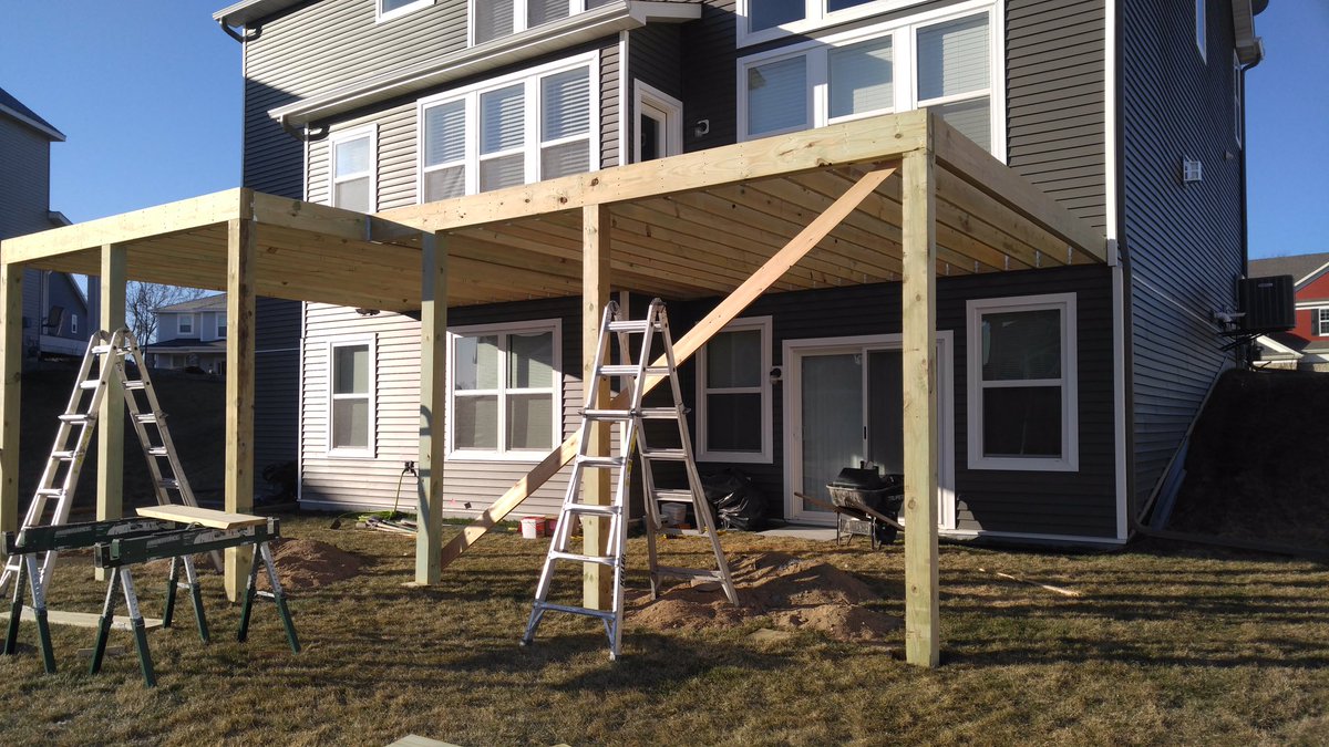 UglyDeck's tweet image. In Progress - This deck will feature a Spiral Staircase &amp;amp; Westbury Aluminum Railing #Decks #Deckbuilding #uglydeck