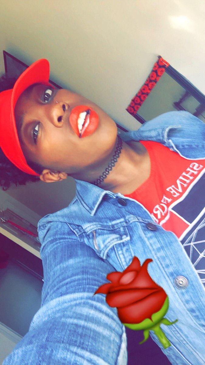_Undescribed_'s tweet photo. Follow me on snap @ vikkilauren ✨♥️ https://t.co/zHpZFz8xXD