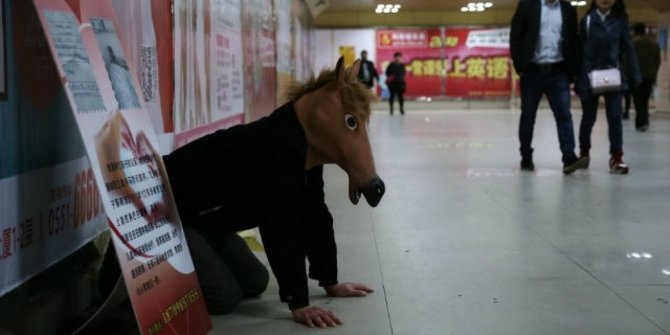 say_yourlove's tweet photo. Berikut foto Hero (ayah) tersebut yang rela berkorban untuk anaknya #sayyourloveproject #FutureHeroT5el @GPTP_V https://t.co/YuufyOteYS
