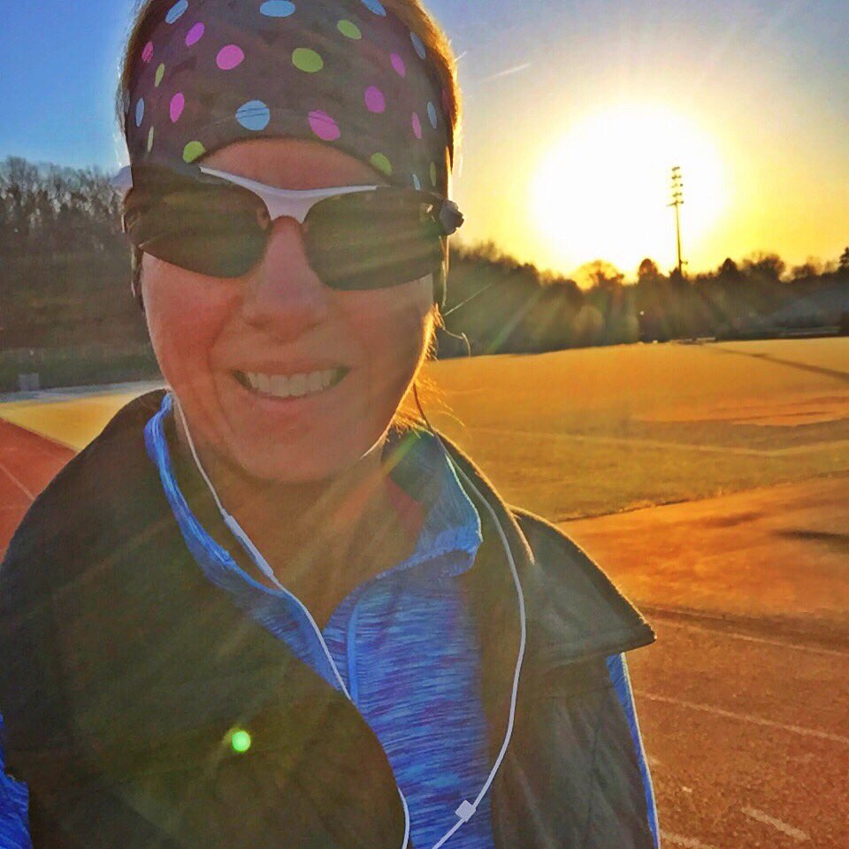 slc_tex's tweet photo. 3 miles of #tracksprints for #earthathon #dreampacers https://t.co/gIwMoCnHg7