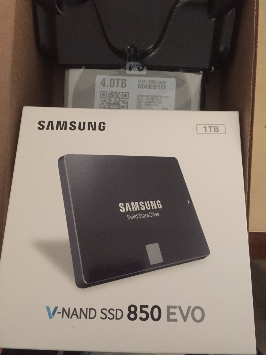 JustinHCrowell's tweet photo. #newbuild! #switchingtoPC https://t.co/v19ZPas8kG