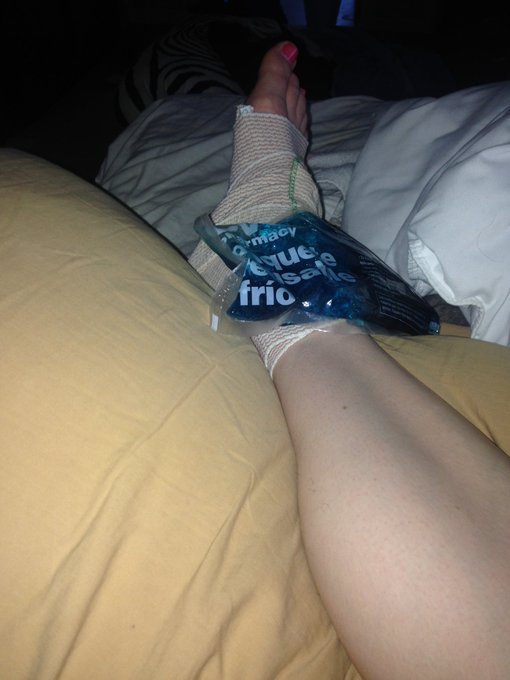 Whelp sprained my ankle pretty bad and can't walk :( my luck https://t.co/R7omvf5akC