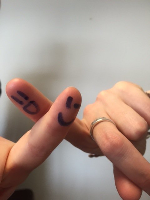 Chabbleapp's tweet photo. #ChabbleChums, face on finger, nominate. @UniTalkLtd will donate £1k to a charity after 1k followers. #ChabbleApp https://t.co/p5Tk2vQxdQ