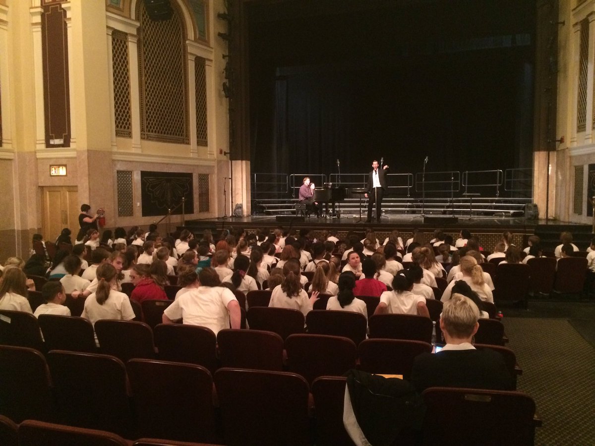 MrLind_Music's tweet photo. Spending the day with the 5th Grade Honors Chorus. Concert at 6:30, it'll be great!! #WeAreVPA #Music #FCPS https://t.co/XQCsm3Aol1