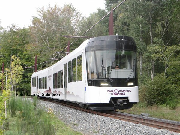 TerminusCET's tweet photo. El tren cremallera que arriba al #PuyDeDôme circula amb un carril dentat #Strub. Tots els tipus: https://t.co/CXpsy4PFFX https://t.co/nTnA0uh681
