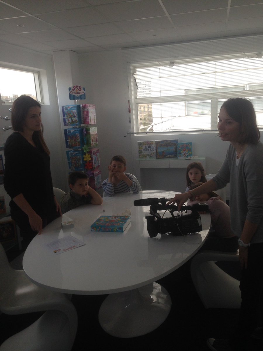 AgnesAmoretti's tweet photo. Le tournage sur le nouveau jeu #topscent #sentosphere commence pour @Gulli l'émission #wazup https://t.co/dR6IM8P6um