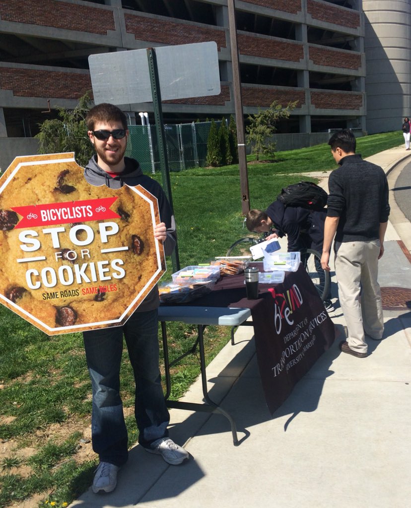 DOTS_UMD's tweet photo. #cookiestop is happening now at regents and stadium dr! Get #sameroadssamerules info and a sweet treat π΄π½+πͺ=ππΌ https://t.co/h6bYxLzQpW