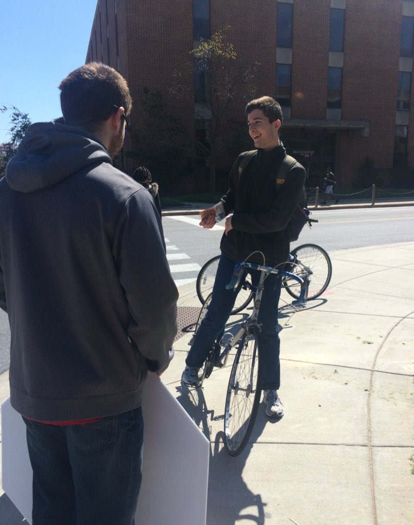 DOTS_UMD's tweet photo. #cookiestop is happening now at regents and stadium dr! Get #sameroadssamerules info and a sweet treat π΄π½+πͺ=ππΌ https://t.co/h6bYxLzQpW