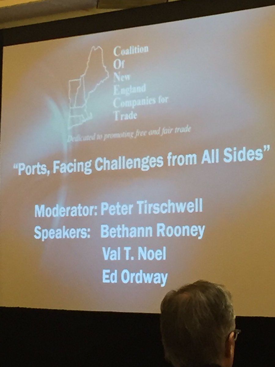 MariaLuisaBoyce's tweet photo. #CONECT2016 Listening to a great discussion. https://t.co/VDgdtYOhNK